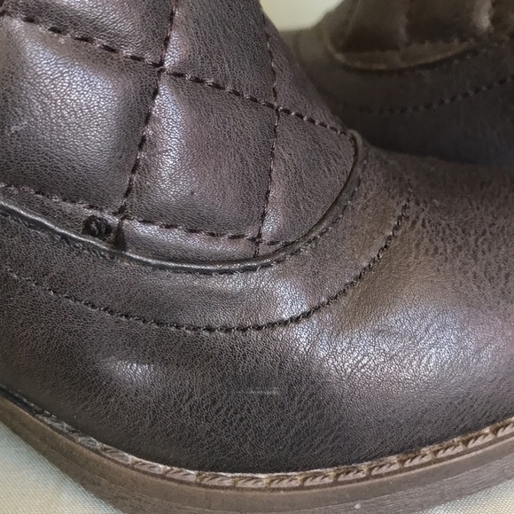 Arizona Jeans dark gray zip up block heel round toe quilted ankle booties size 7 - Picture 3 of 14